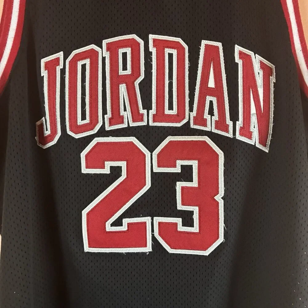 Jordan Brand Michael Jordan 23 Chicago Bulls Jersey Youth XL Age 13-15